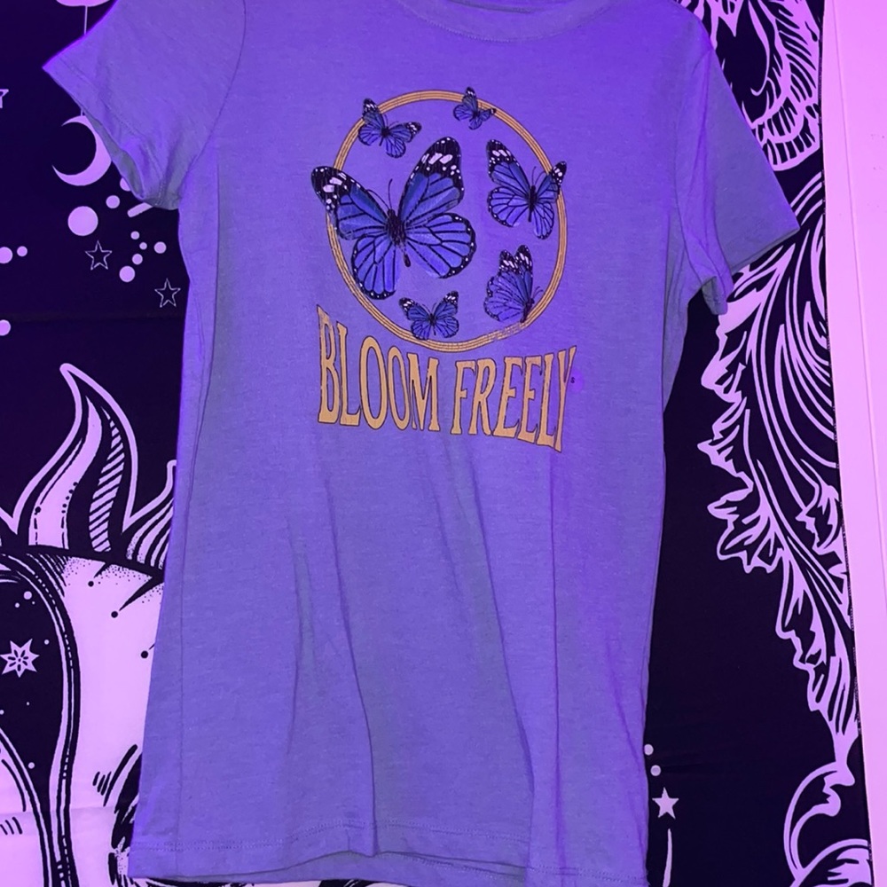 Aeropostale butterfly shirt